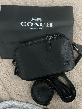 Coach Charter Slim Crossbody CC070